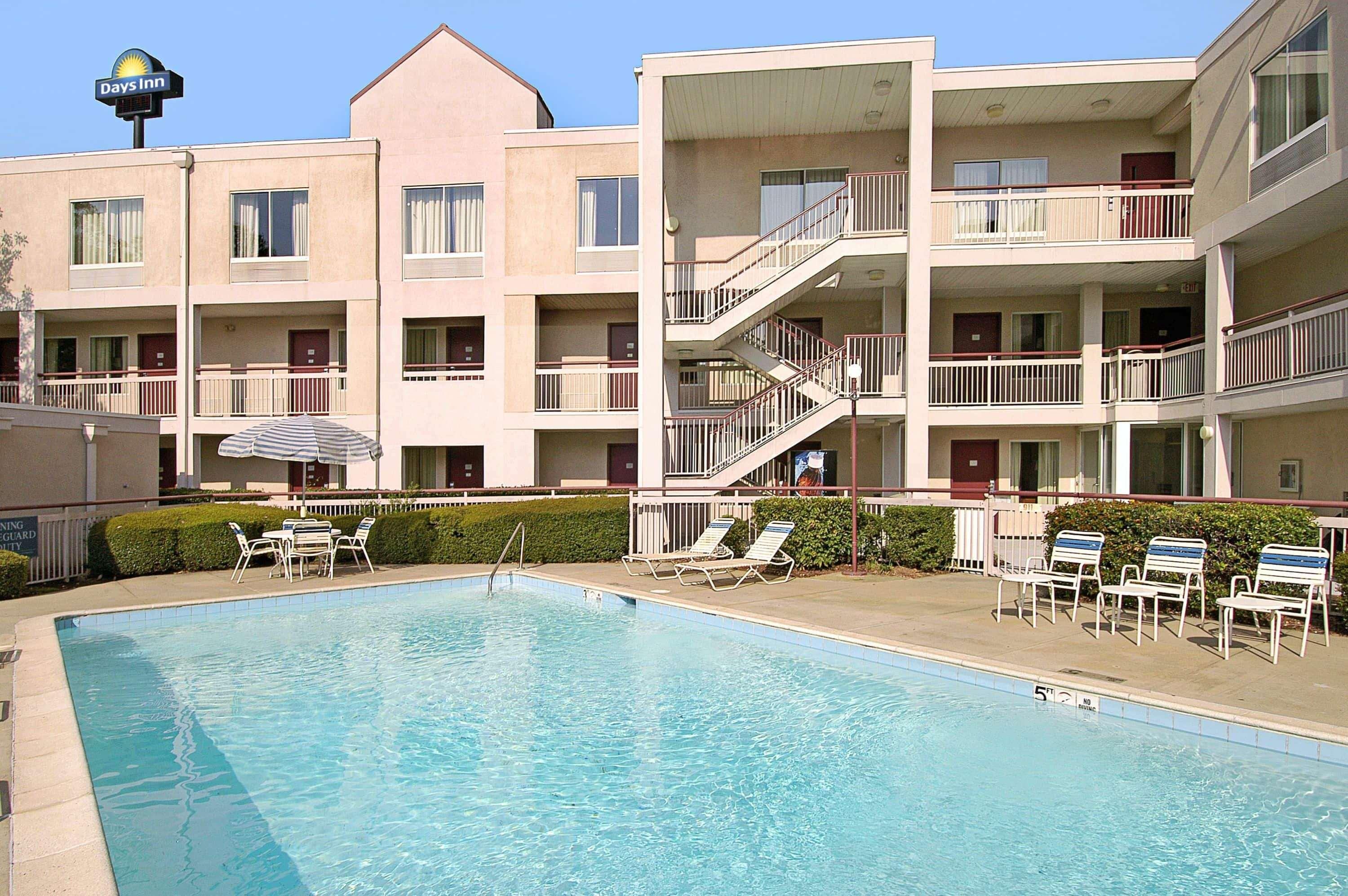 Days Inn By Wyndham Atlanta/Southlake/Morrow Exterior foto