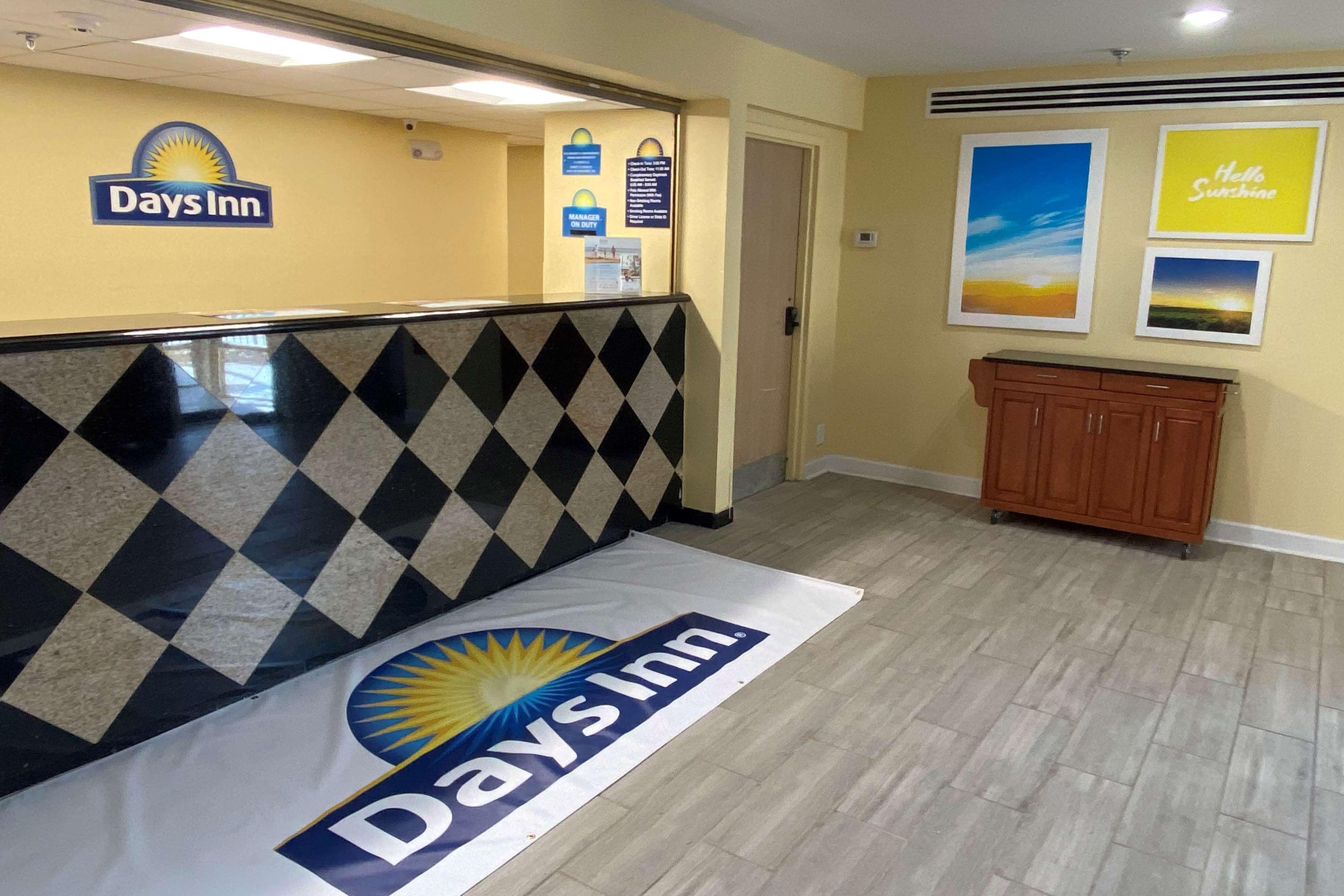 Days Inn By Wyndham Atlanta/Southlake/Morrow Exterior foto